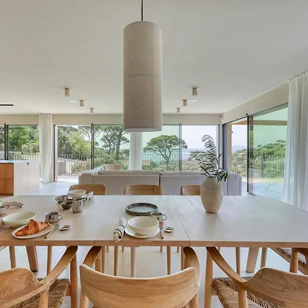 Stunning Home Blends Minimalist Luxury With Comfort