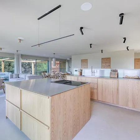 Stunning Home Blends Minimalist Luxury With Comfort