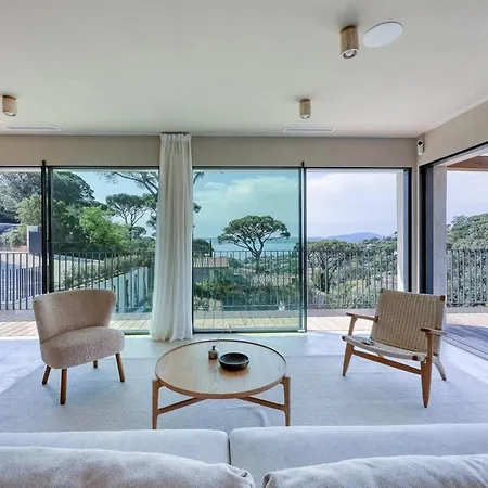 Stunning Home Blends Minimalist Luxury With Comfort Sainte-Maxime